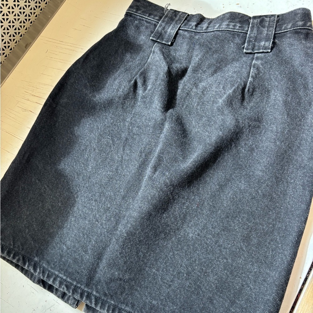 Vintage black denim skirt size 7 by “Mixed blues”